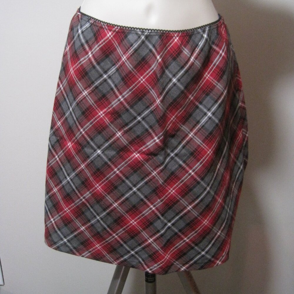 Powder Blu Plaid Mini Casual Skirt Women's Size Medium Gray with Red White Black